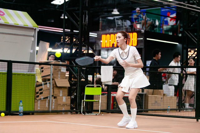 Dàn mỹ nhân Vbiz đọ sắc trên sân pickleball- Ảnh 2. Dàn mỹ nhân Vbiz đọ sắc trên sân pickleball- Ảnh 2.