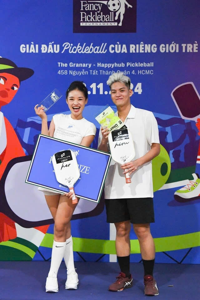 Dàn mỹ nhân Vbiz đọ sắc trên sân pickleball- Ảnh 6. Dàn mỹ nhân Vbiz đọ sắc trên sân pickleball- Ảnh 6.